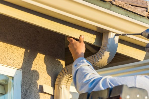Aluminum Rain Gutter Service in Easley