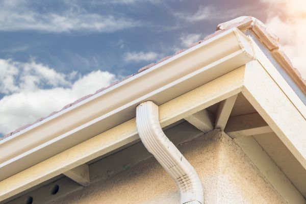Seamless Gutter Replacement in Easley